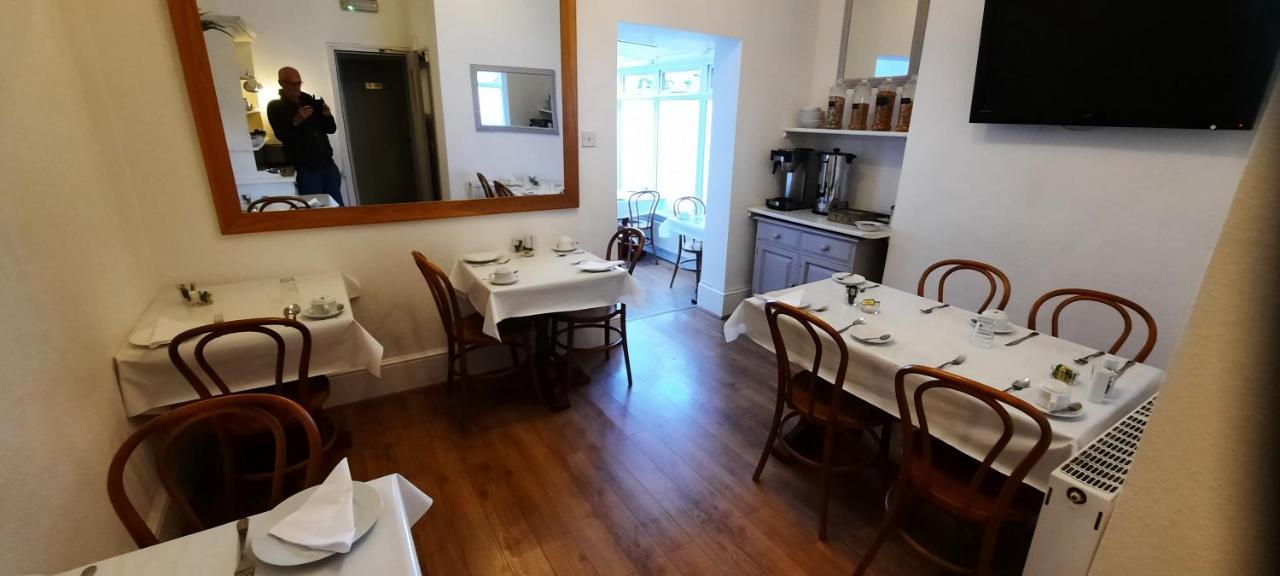 Colebrook Guest House Farnborough  Eksteriør bilde